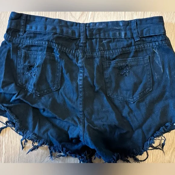 Black Distressed Women Jean Shorts - Picture 5 of 5